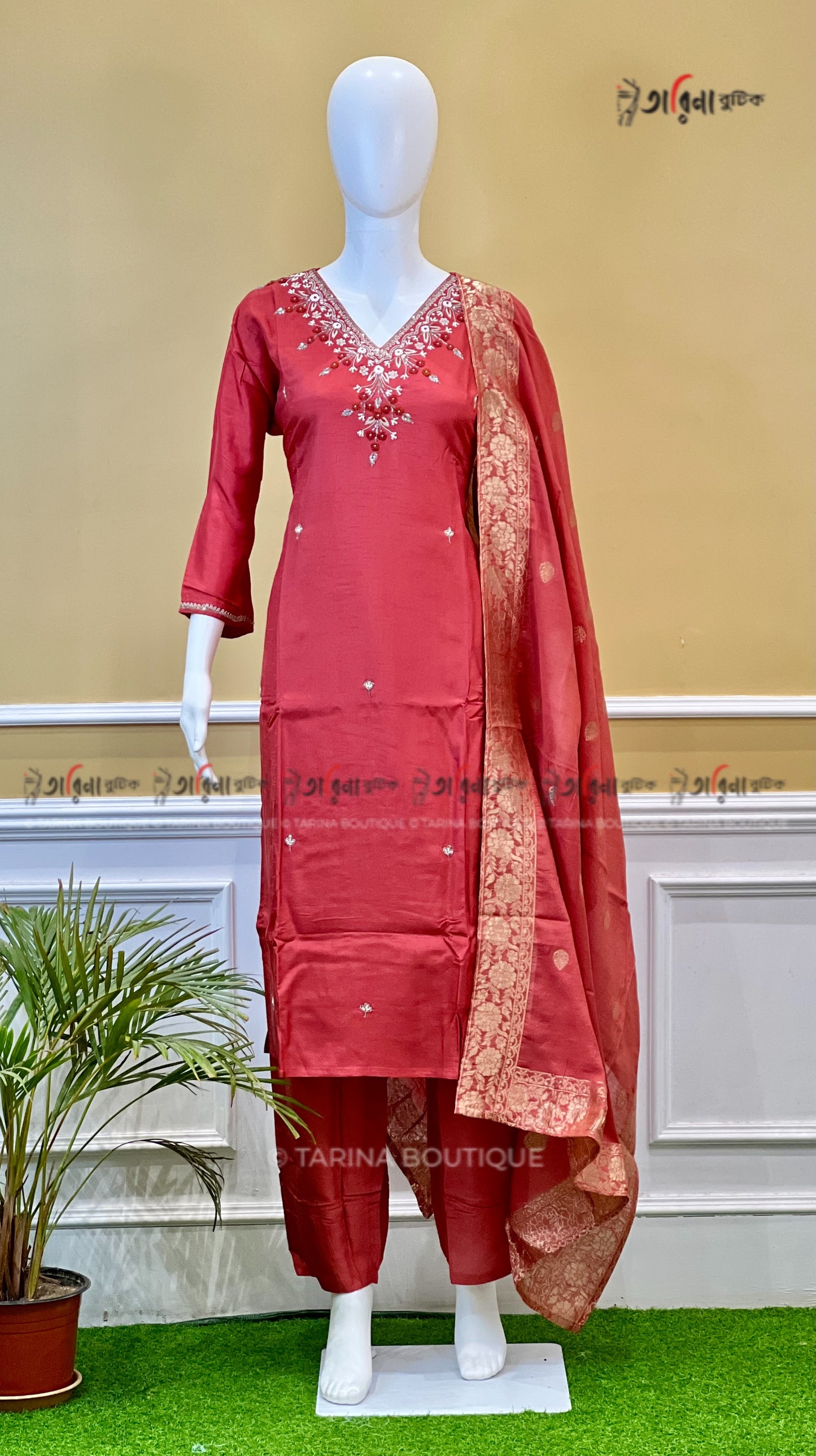 DESIGNER 3 PIECE KURTI