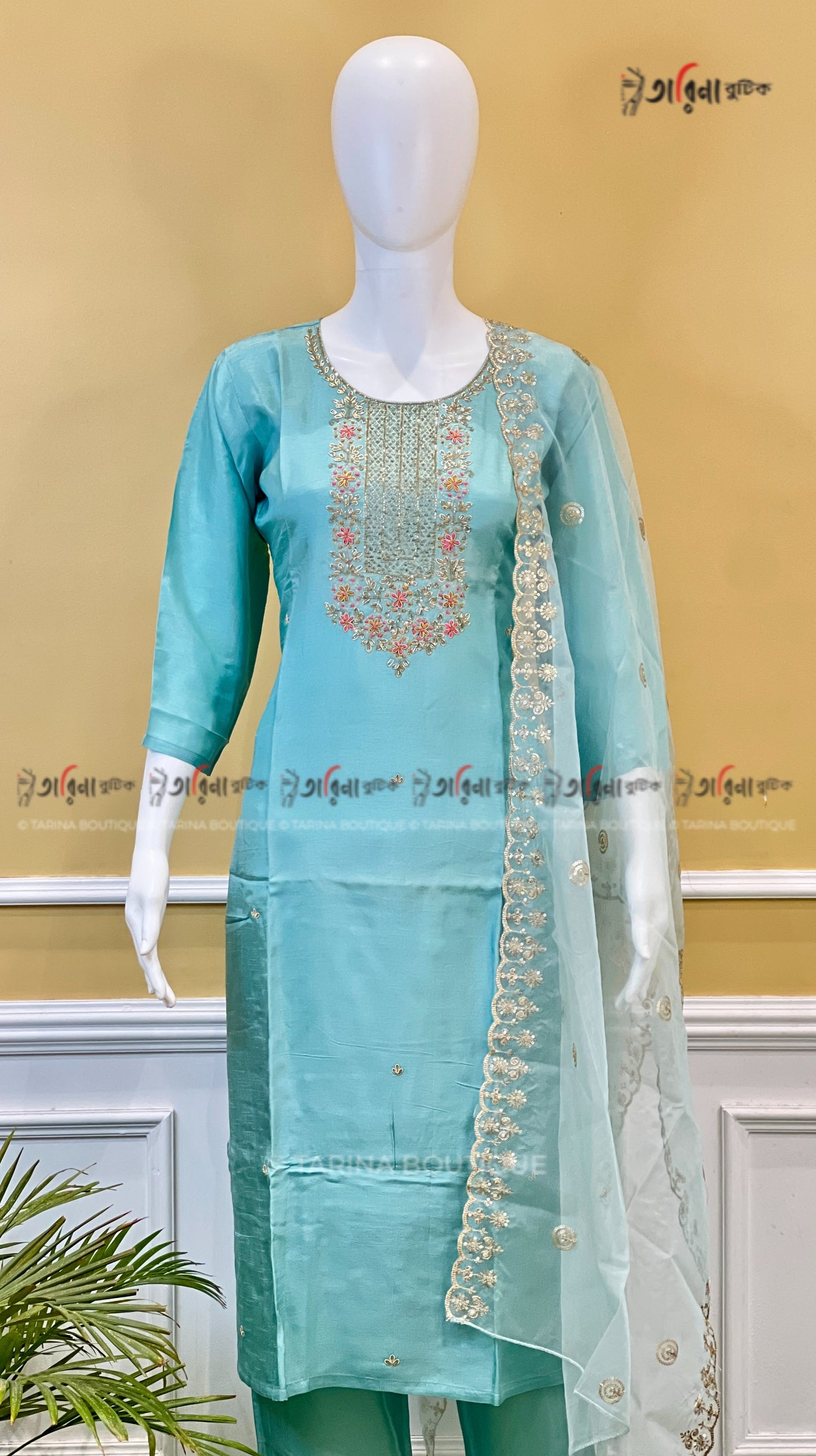 DESIGNER 3 PIECE KURTI
