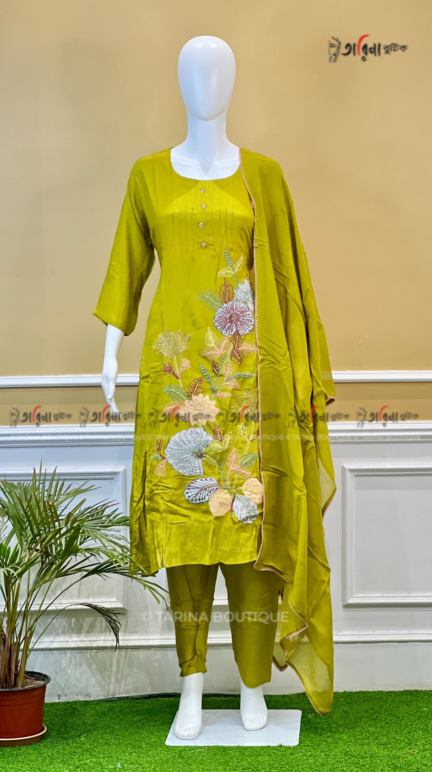 DESIGNER 3 PIECE KURTI